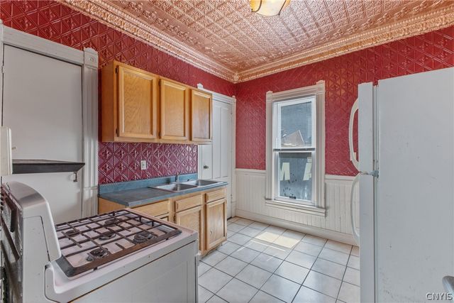 548 Columbus Avenue, Syracuse, NY 13210