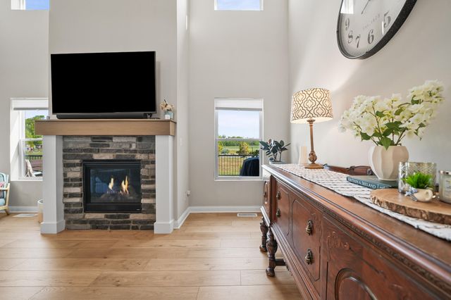 3002 Forestside Lane, Valparaiso, IN 46385