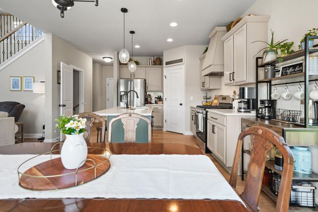 3002 Forestside Lane, Valparaiso, IN 46385