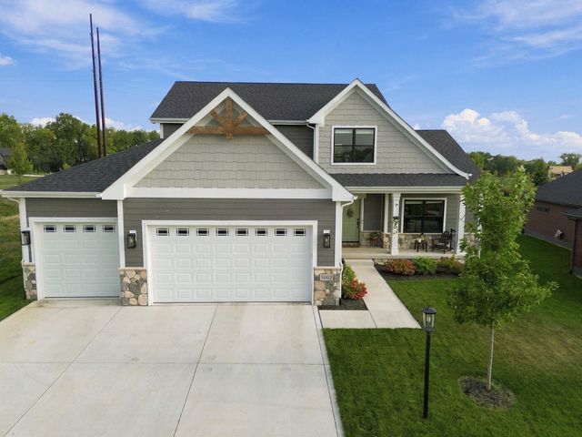 3002 Forestside Lane, Valparaiso, IN 46385