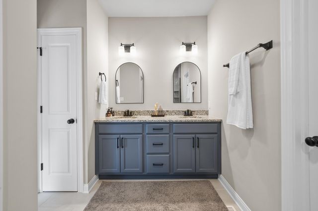 3002 Forestside Lane, Valparaiso, IN 46385