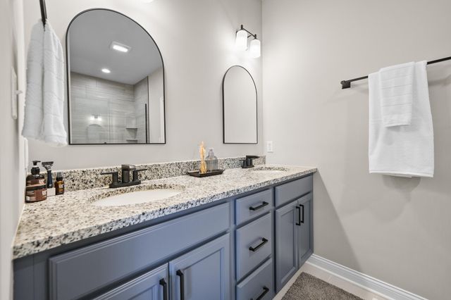 3002 Forestside Lane, Valparaiso, IN 46385