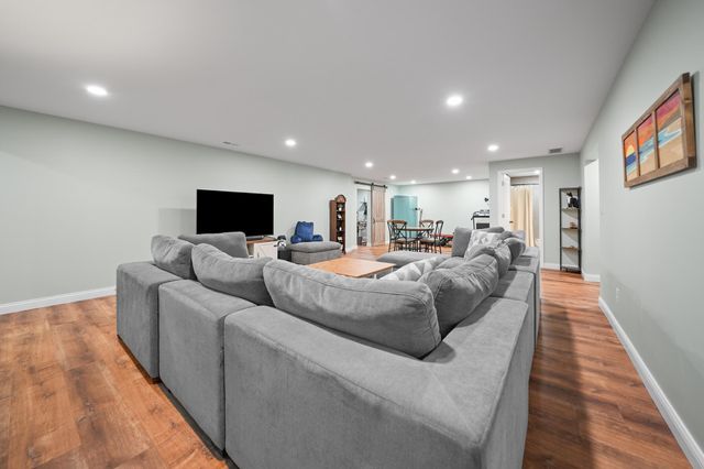 3002 Forestside Lane, Valparaiso, IN 46385