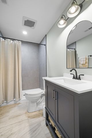 3002 Forestside Lane, Valparaiso, IN 46385