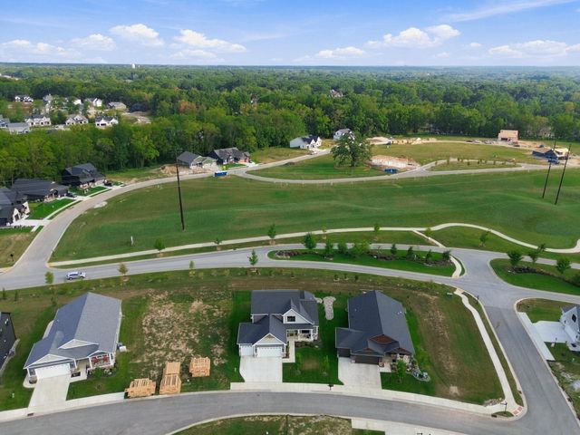 3002 Forestside Lane, Valparaiso, IN 46385