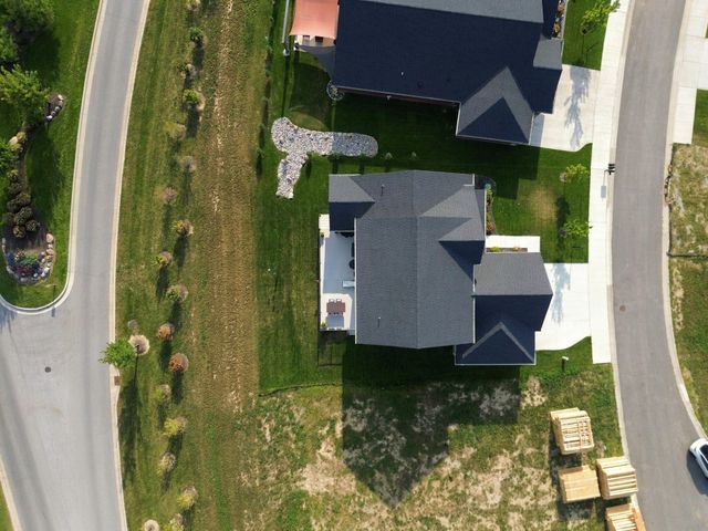 3002 Forestside Lane, Valparaiso, IN 46385
