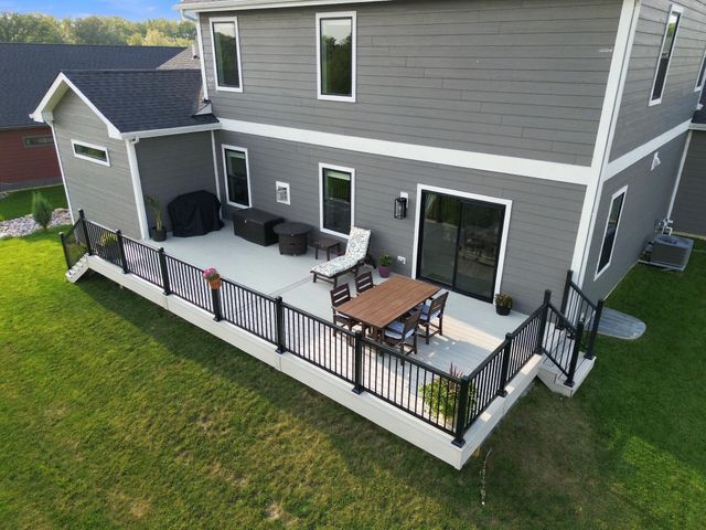 3002 Forestside Lane, Valparaiso, IN 46385