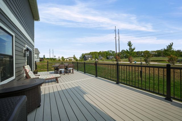 3002 Forestside Lane, Valparaiso, IN 46385