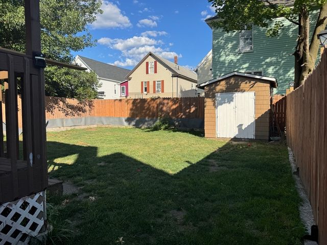 35 Farmland, Lowell, MA 01852
