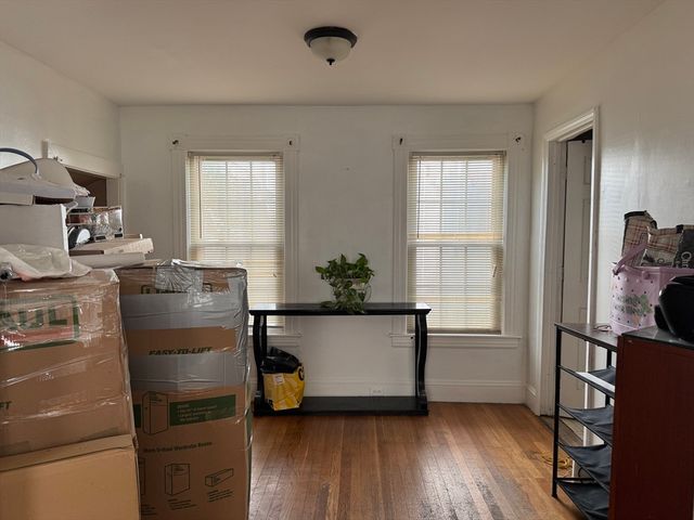35 Farmland, Lowell, MA 01852