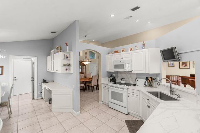 6952 Grenelefe Road, Boynton Beach, FL 33437