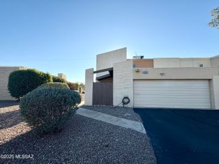 1981 N Terraza de la Cienega, Tucson, AZ 85715