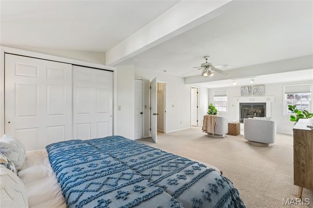 1009 Joanna Avenue, Glendale, MO 63122