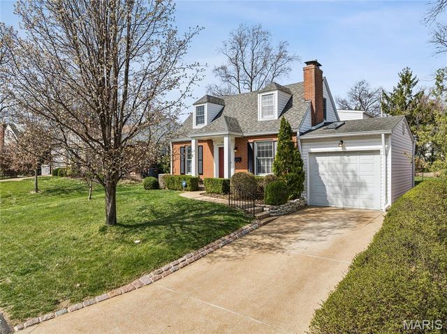 1009 Joanna Avenue, Glendale, MO 63122