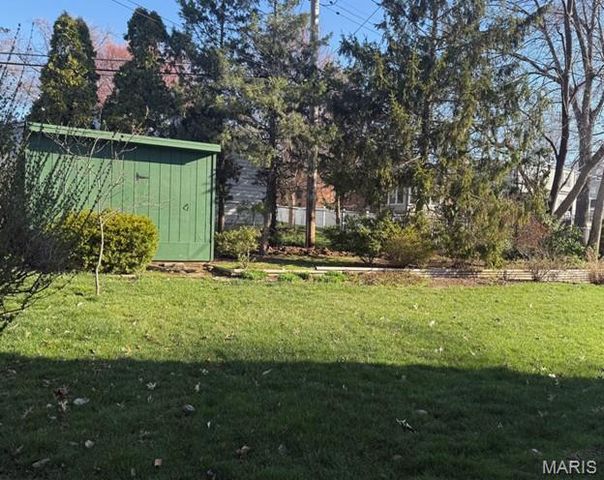 1009 Joanna Avenue, Glendale, MO 63122