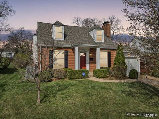 1009 Joanna Avenue, Glendale, MO 63122