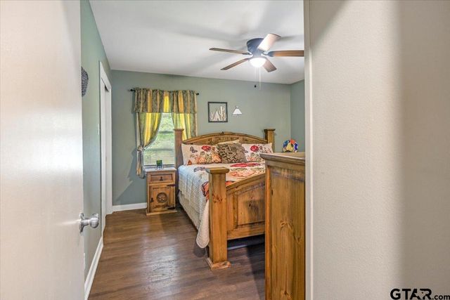 2216 Pleasant Dr, Tyler, TX 75701