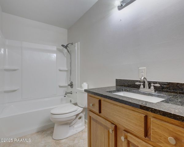 300 Lozes Avenue 901, Lafayette, LA 70508