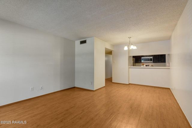 300 Lozes Avenue 901, Lafayette, LA 70508