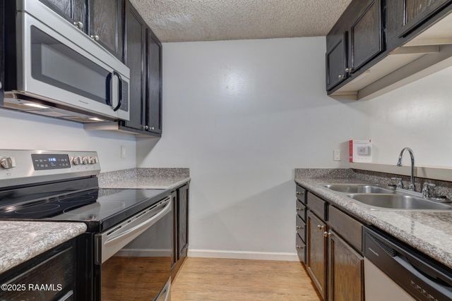 300 Lozes Avenue 901, Lafayette, LA 70508