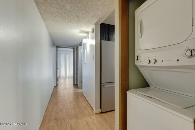 300 Lozes Avenue 901, Lafayette, LA 70508