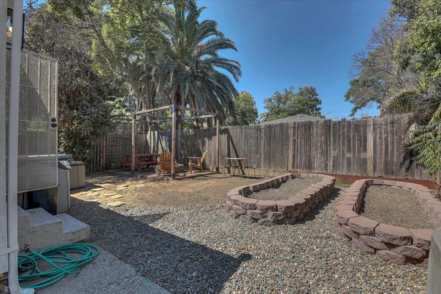 3210 San Jose Way, Sacramento, CA 95817