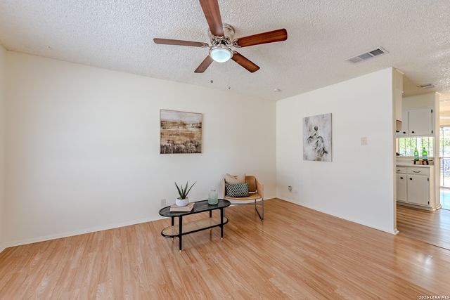 2130 Jim Bowie, San Antonio, TX 78238