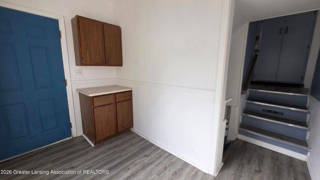 2311 S Pennsylvania Avenue, Lansing, MI 48910