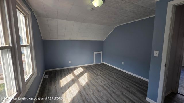 2311 S Pennsylvania Avenue, Lansing, MI 48910