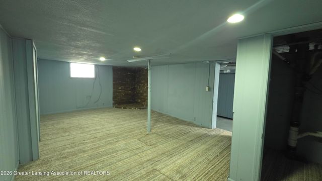 2311 S Pennsylvania Avenue, Lansing, MI 48910