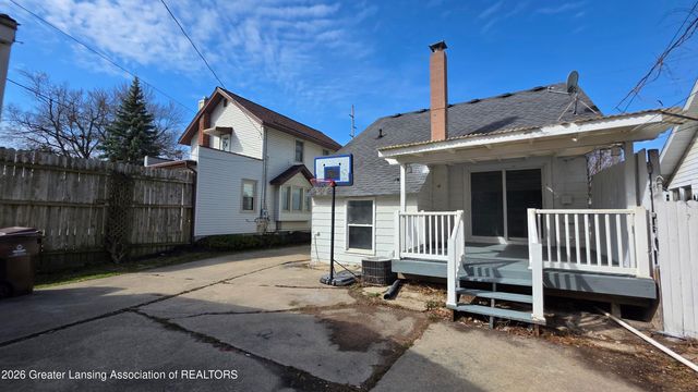 2311 S Pennsylvania Avenue, Lansing, MI 48910