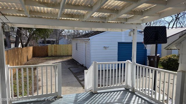 2311 S Pennsylvania Avenue, Lansing, MI 48910