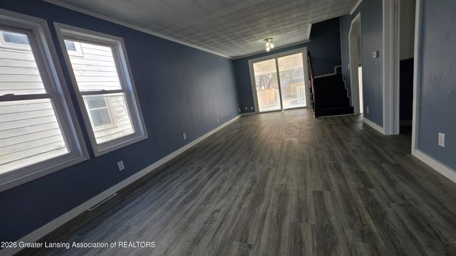 2311 S Pennsylvania Avenue, Lansing, MI 48910