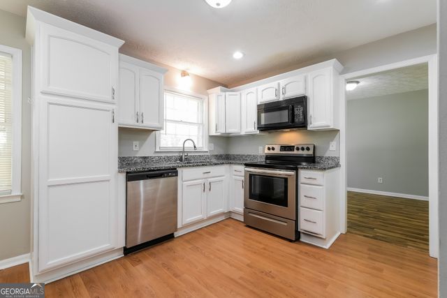 905 N Lassetter Circle, Villa Rica, GA 30180