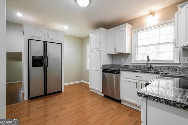 905 N Lassetter Circle, Villa Rica, GA 30180