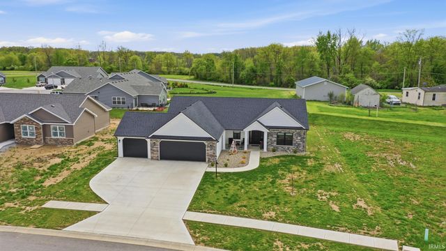 2313 Chandler Way, Auburn, IN 46706