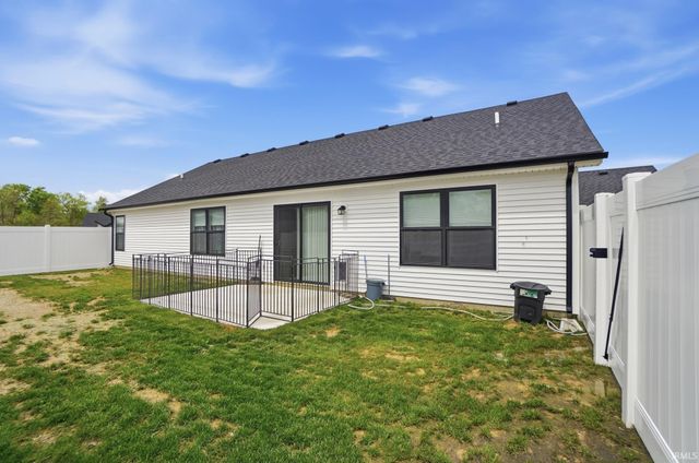 2313 Chandler Way, Auburn, IN 46706