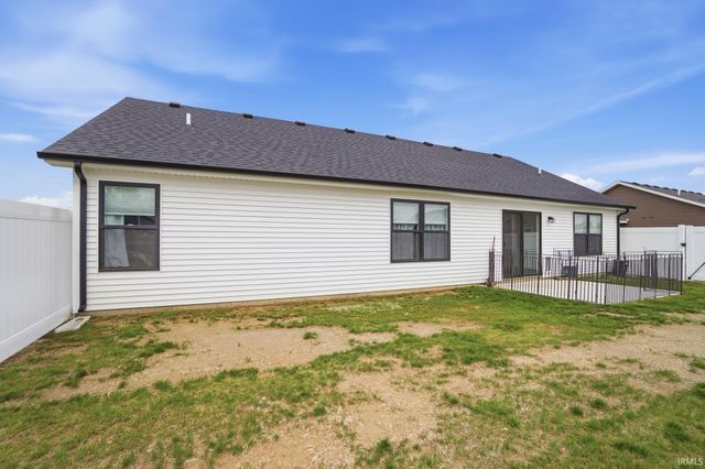 2313 Chandler Way, Auburn, IN 46706