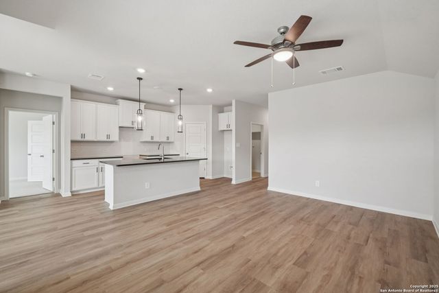 1206 Nikos Hollow, San Antonio, TX 78245