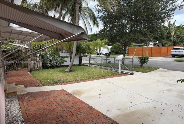 723 Valley Forge Road, West Palm Beach, FL 33405