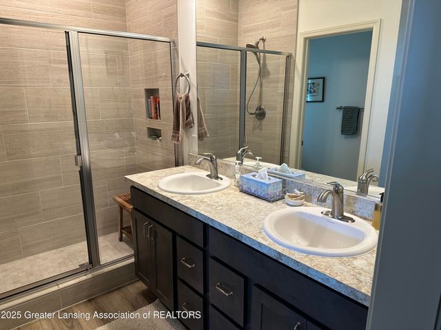 3889 Quarterhorse Road, East Lansing, MI 48823