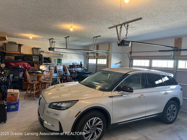 3889 Quarterhorse Road, East Lansing, MI 48823