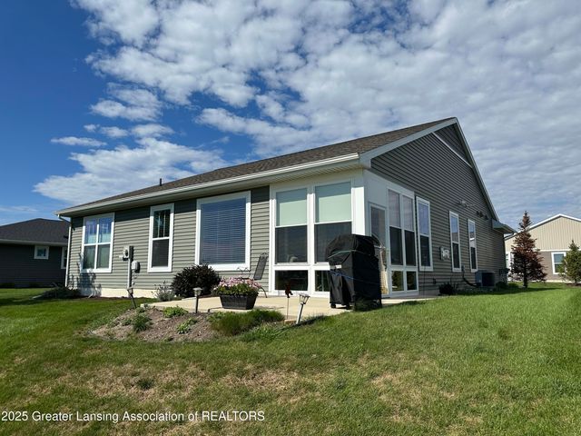 3889 Quarterhorse Road, East Lansing, MI 48823