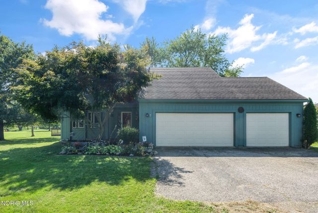 8260 Arquette Road, Oregon, OH 43616