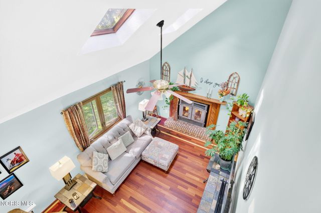 8260 Arquette Road, Oregon, OH 43616