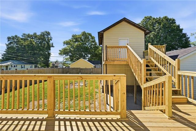505 E 3rd Street NE, Rome, GA 30161