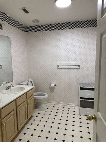 6214 Hidden Springs Lane, Garland, TX 75044