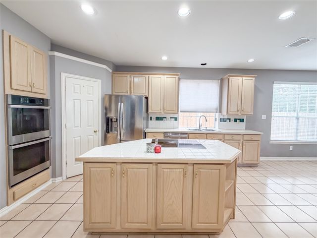 6214 Hidden Springs Lane, Garland, TX 75044