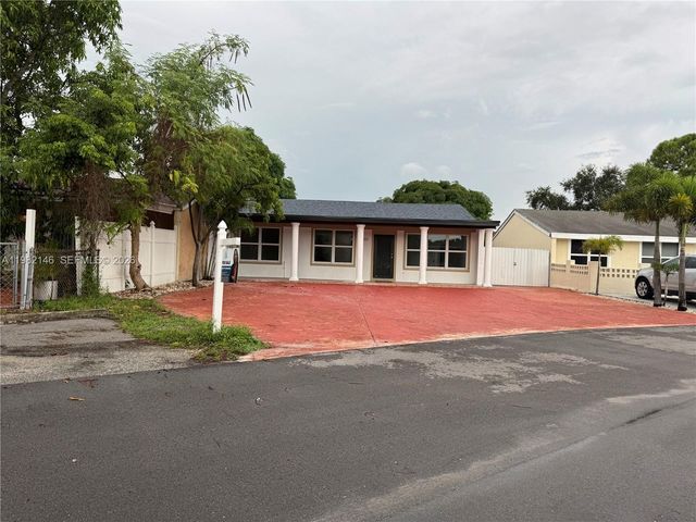 20819 NW 41st Ave Rd, Miami Gardens, FL 33055