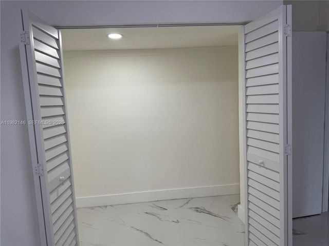 20819 NW 41st Ave Rd, Miami Gardens, FL 33055